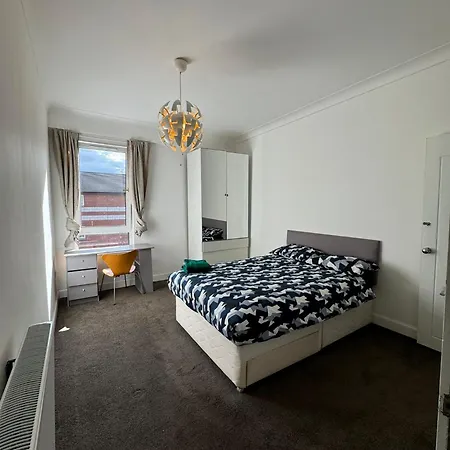 דירה The Urban Retreat