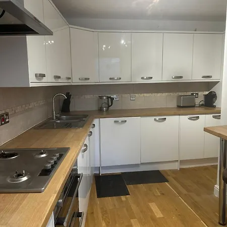 Lauriston 4 Bedroom 7 Beds Duplex Lägenhet *