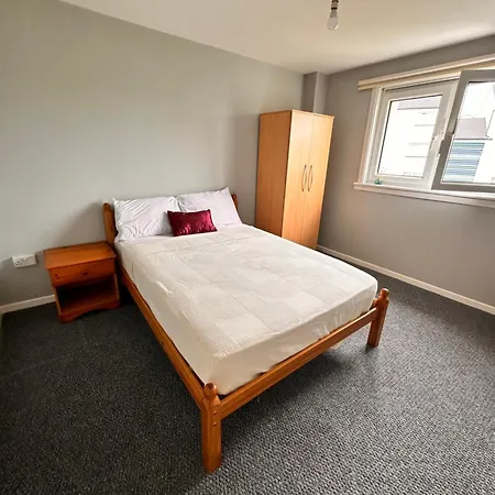 Double Close To Airport And Heriot Watt Edinburgh