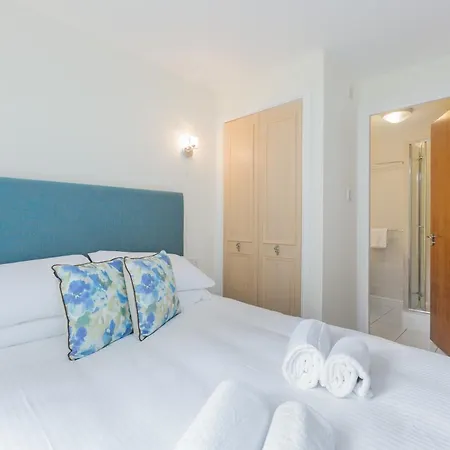 Old Tolbooth Wynd - 388 Edinburg