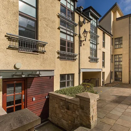 Old Tolbooth Wynd - 393 Apartman