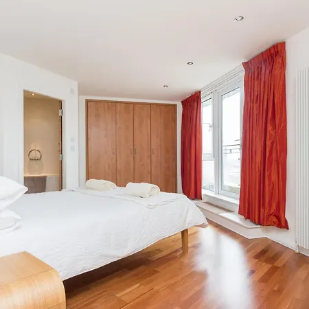 Portland Gardens - 403