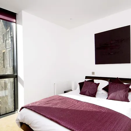 Apartment Simpsons Loan - 273 Edinburgh