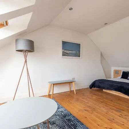 Beautiful Victorian Townhouse With Private Garden, Close To The Beach * Edinburgh