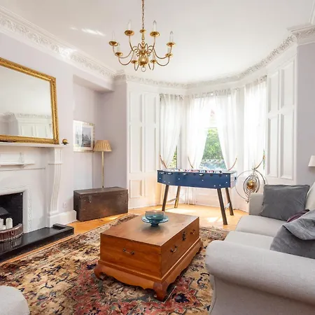 Beautiful Victorian Townhouse With Private Garden, Close To The Beach * Edinburgh