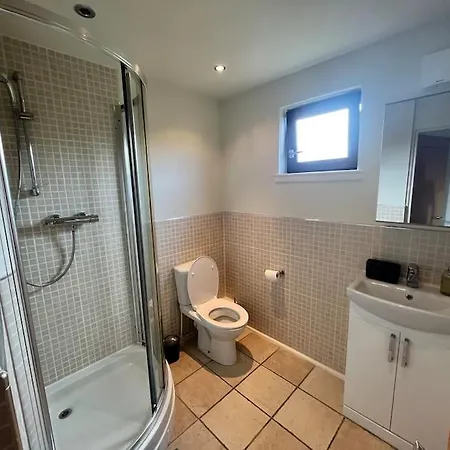 2 Bedroom Open Kitchen Edinburgh