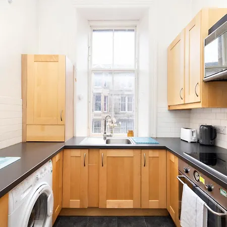 Charming 1-bedroom Getaway *