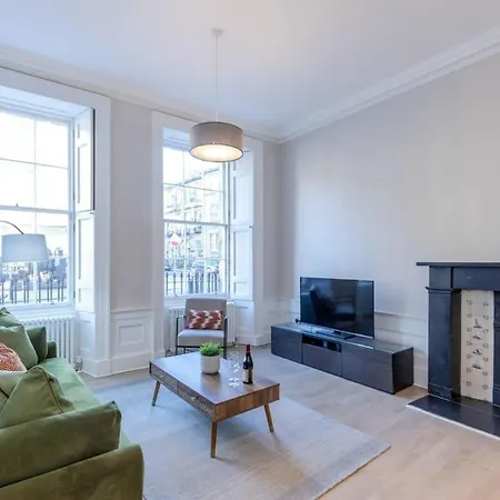 Dragon - Centre 1 Bed Apartment Edinburgh