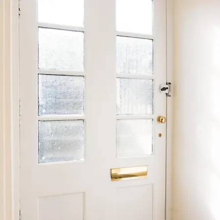 Homely 3 Bedroom In The Heart Of