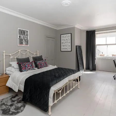 Apartment Beautiful & Bright 2bd Flat - Haymarket Edinburgh