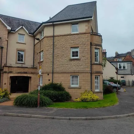 Snug & Serene 2bd Flat - Roseburn Apartment *