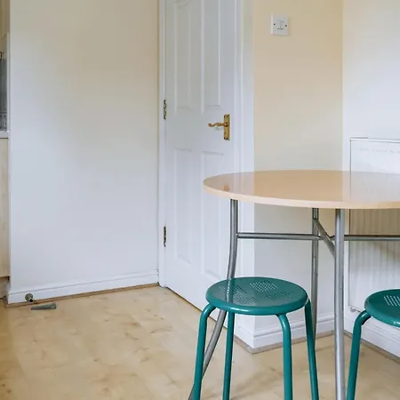 Snug & Serene 2bd Flat - Roseburn Apartment *