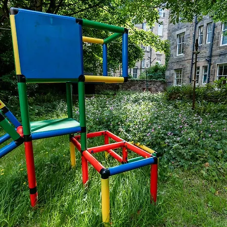 Appartement Palm Tree Apartment- Period With Cat