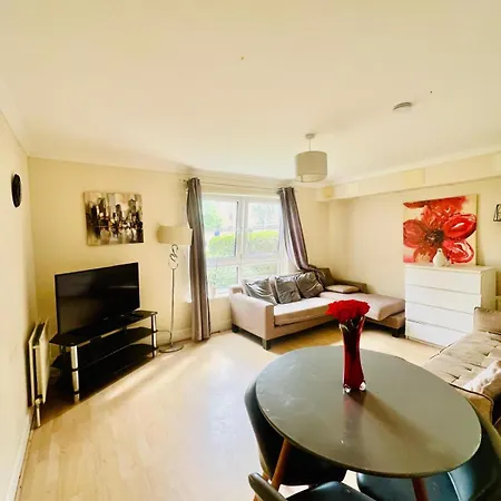 Metrolets Valley Apartment *