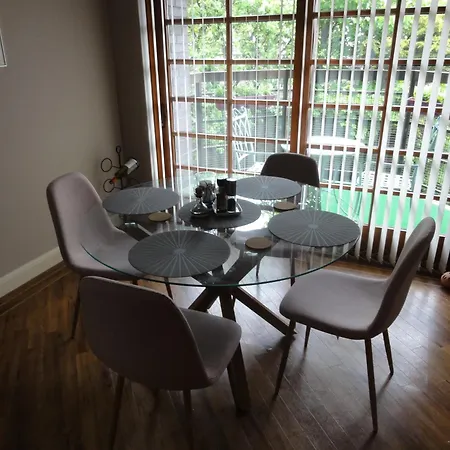 Orchard Brae Apartment