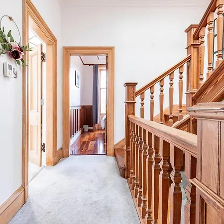 Luxury Victorian 5 Bedroom By Lady Road Apartmán Edinburgh