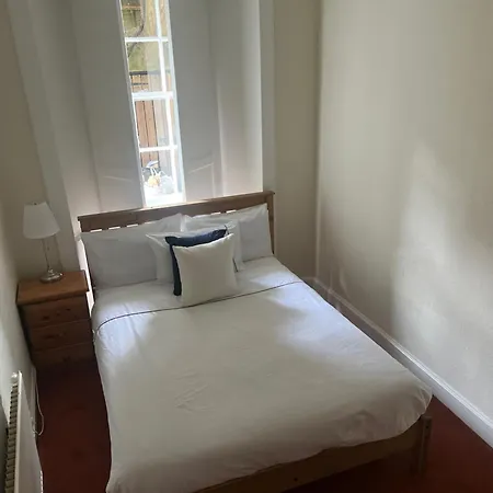 3 Bedroom Flat, Newtown