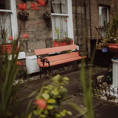 16 Pilrig Edinburgh