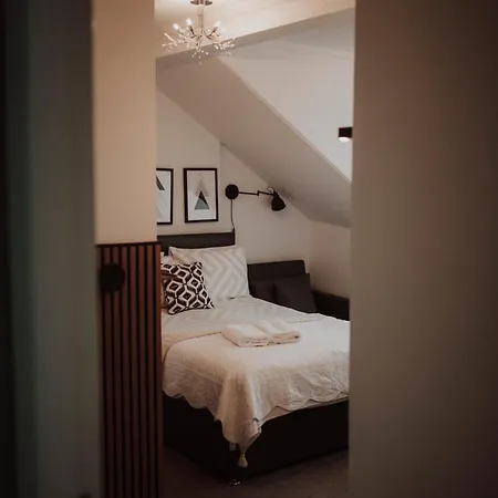 16 Pilrig Oda ve Kahvaltı 3*