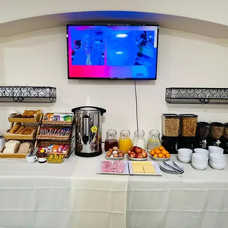 Guest house Full House