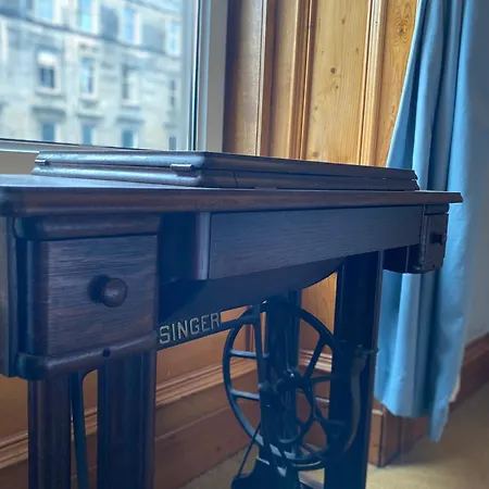 Charming 1 Bedroom Edinburgh