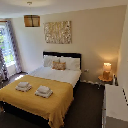 Apartment The Lochend Two Bedroom Edinburgh