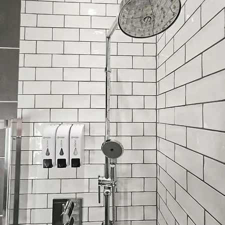 Spacious 2 Bedroom In The Heart Of New Town 아파트 에든버러