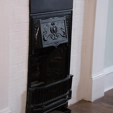 Apartament Stylish Fringe Flat Near Leith Walk Fast Wi-fi & Self Check-in Edynburg