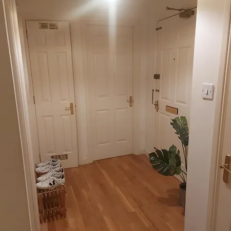 Entire Flat In