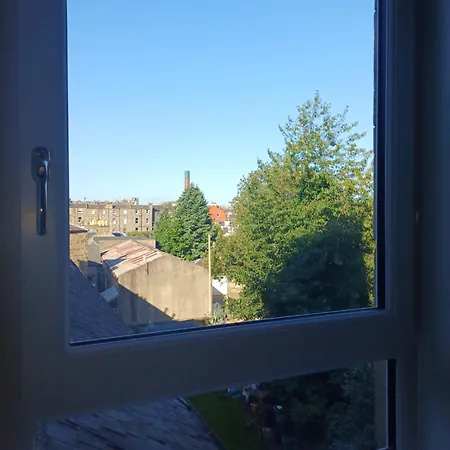 Quiet Leith Pied A Terre *