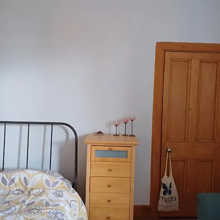 Quiet Leith Pied A Terre Apartment