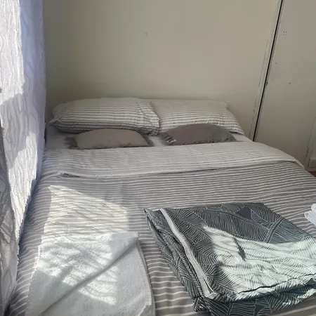 Centre Flat For Sleeping 公寓 爱丁堡