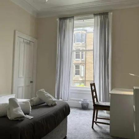 Spacious Retreat Apartment