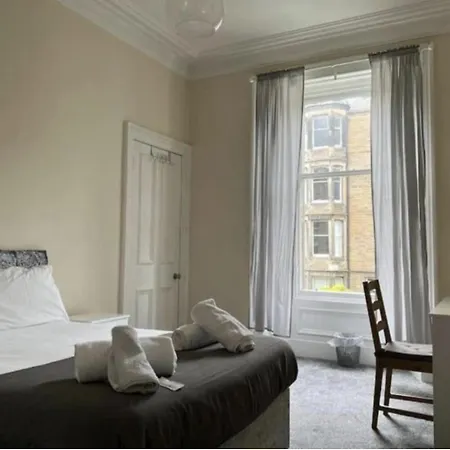 Apartment Spacious Retreat