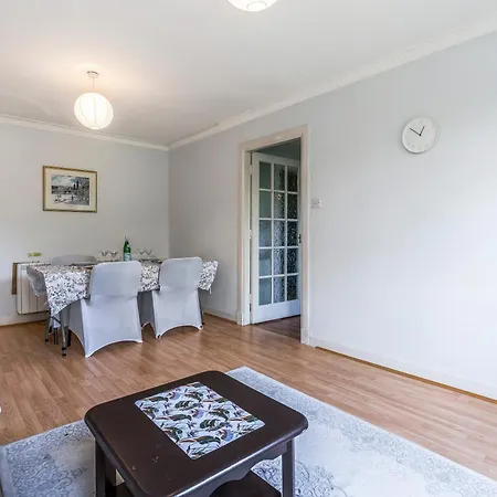 Duddingston 2 Bedroom *
