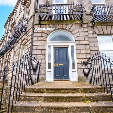 Apartment Flat With Majestic Views In West End Wonderland