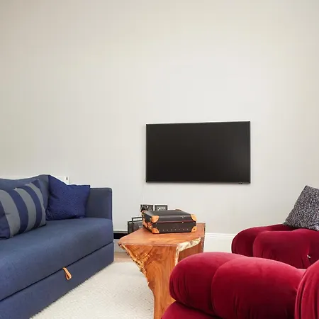 Apartment Flat With Majestic Views In West End Wonderland *
