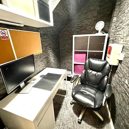 別荘 Three Bedroom House エディンバラ