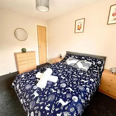 Three Bedroom House Edinburgh