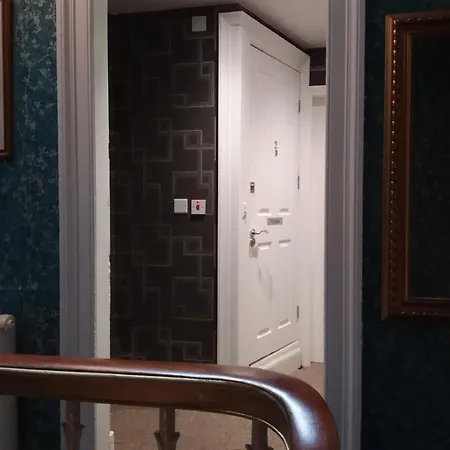 Ivy House ゲストハウス *