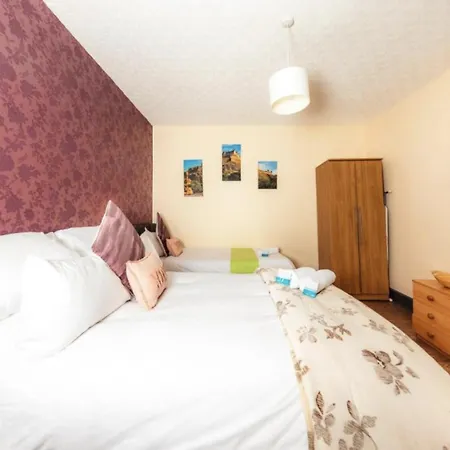 Apartment Warm & Welcoming Apartment, City Center - Meadows 4 *