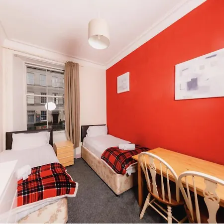 Super Central Four Bedroom - Calton Hill Appartement