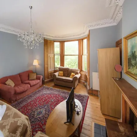 Διαμέρισμα Comfortable And Spacious Retreat By The Meadows! *
