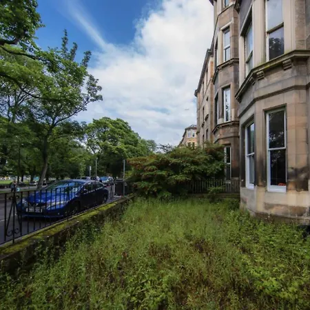 Apartment Comfortable And Spacious Retreat By The Meadows! *