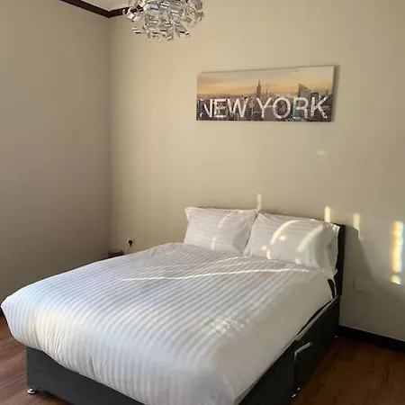 Apartment One Bedroom In Gorgie With New Heating System *