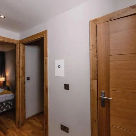 Superb Luxury By Canal - Central Apartment *
