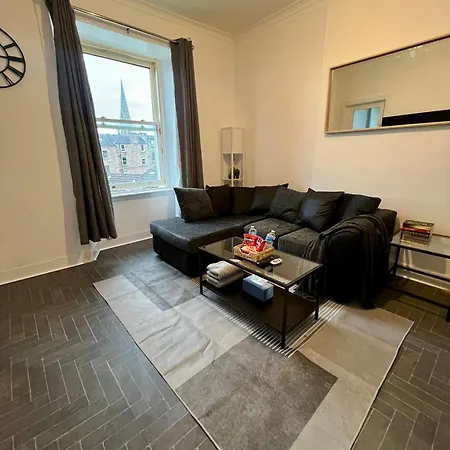 2 Bed Flat In *