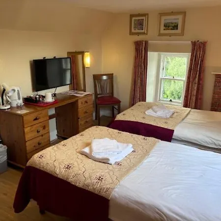 Cumberland Hotel 3*