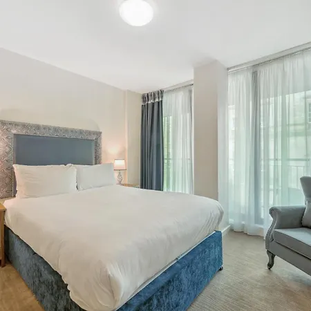 Princes Street 4* Edimburgo