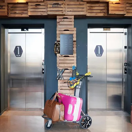 Hotel Moxy Fountainbridge 3*